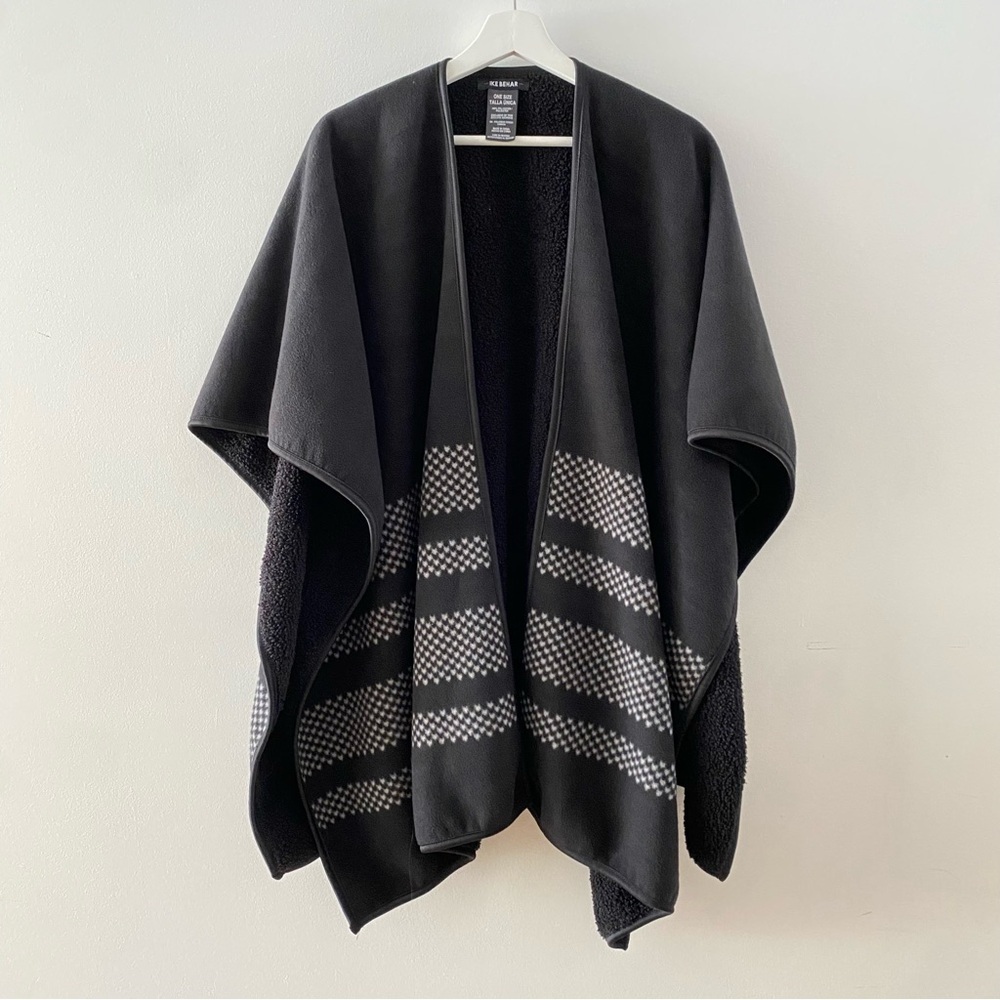 Ike Behar Ladies' Reversible Shawl Wrap with High Pile Fleece in black stripe